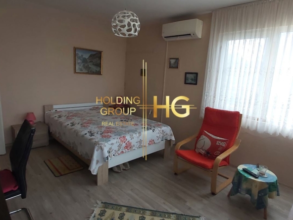 Етаж от къща в кв. Галата - 0