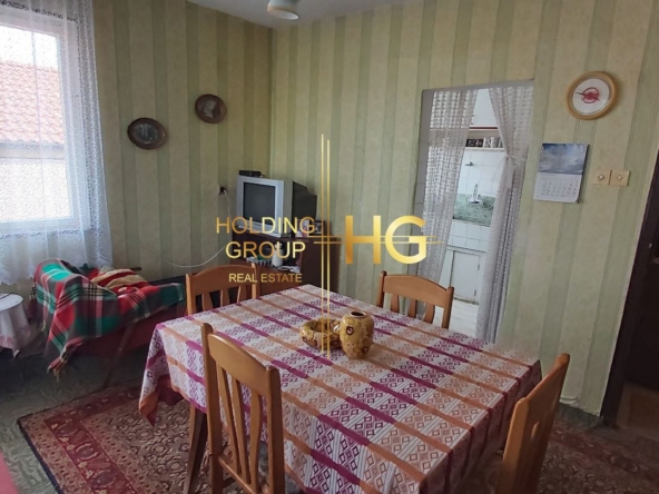 Етаж от къща в кв. Галата - 0
