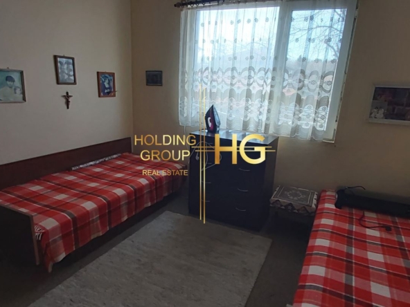 Етаж от къща в кв. Галата - 0