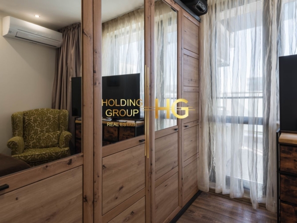 отлично обзаведен тристаен апартамент в к.к. Св.Св. Константин и Елена! - 0