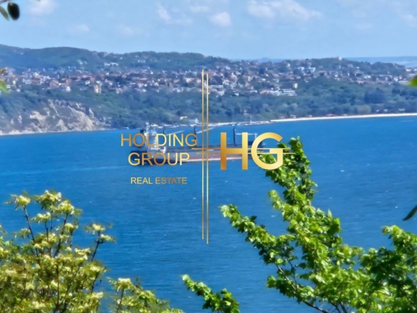 Пентхаус с три спални и уникална морска панорама кв.Галата Град в Града - 0