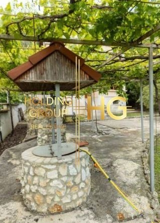 Три етажа къща с морска панорама - 0