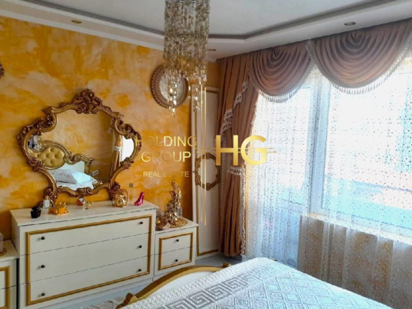 Тристаен апартамент на Коллхозен Базар - 0