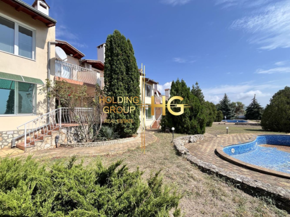 Затворен комплекс в с. Рогачево - 0