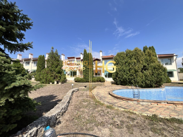 Затворен комплекс в с. Рогачево - 0