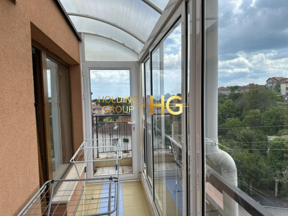 Морска панорама обзаведен тристаен апартамент в кв. Галата в гр.Варна - 0