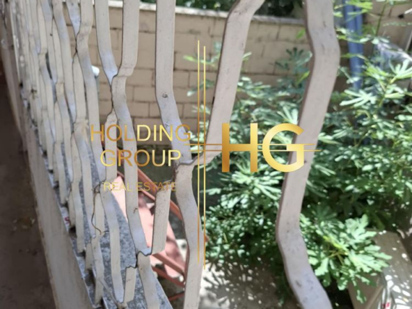 Едностаен - Погреби - 0