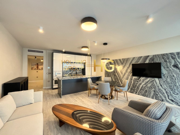 Тристаен луксозен апартамент в к.к. Слънчев Ден - 0