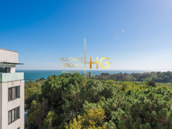 отлично обзаведен тристаен апартамент в к.к. Св.Св. Константин и Елена! - 0