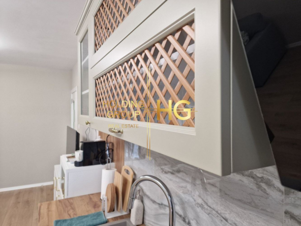 Многостаен апартамент в кв. Чайка - 0