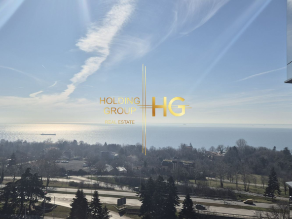 Тристаен апартамент с невероятна и нескриваема морска панорама в кв. Бриз - 0