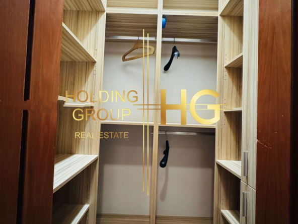 ОБЗАВЕДЕН ТРИСТАЕН АПАРТАМЕНТ В ШИРОК ЦЕНТЪР - 0