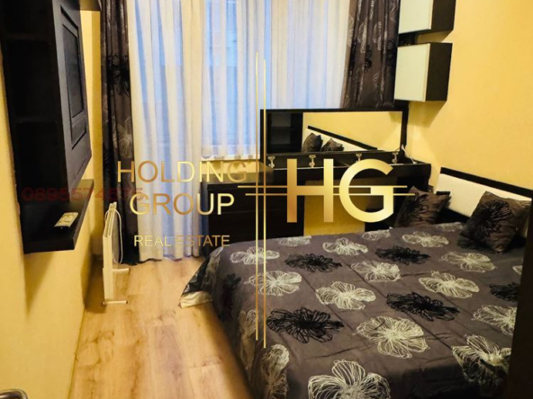 ОБЗАВЕДЕН ТРИСТАЕН АПАРТАМЕНТ В ШИРОК ЦЕНТЪР - 0