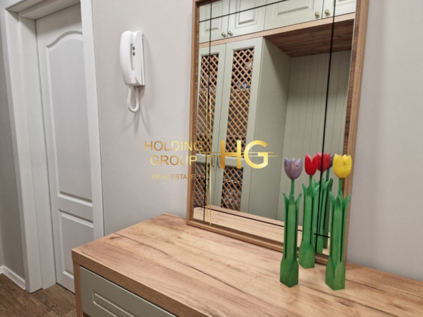 Многостаен апартамент в кв. Чайка - 0