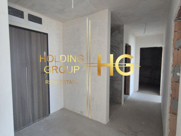 Тристаен апартамент с невероятна и нескриваема морска панорама в кв. Бриз - 0