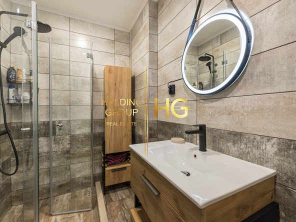 Тристаен апартамент в к.к. Св.Св. Константин и Елена! - 0