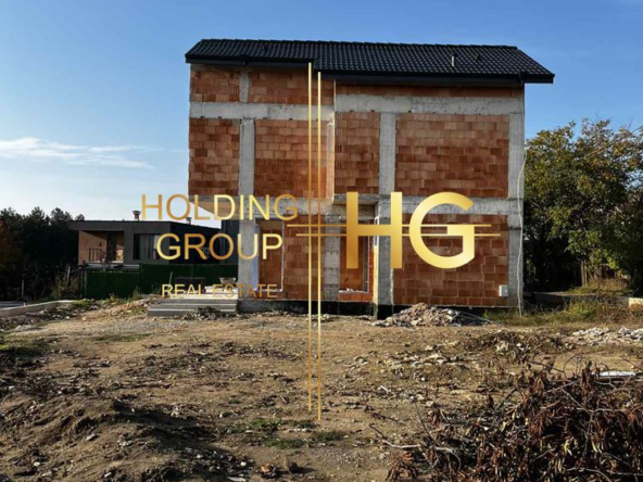 Къща в м-ст Добрева чешма - 0