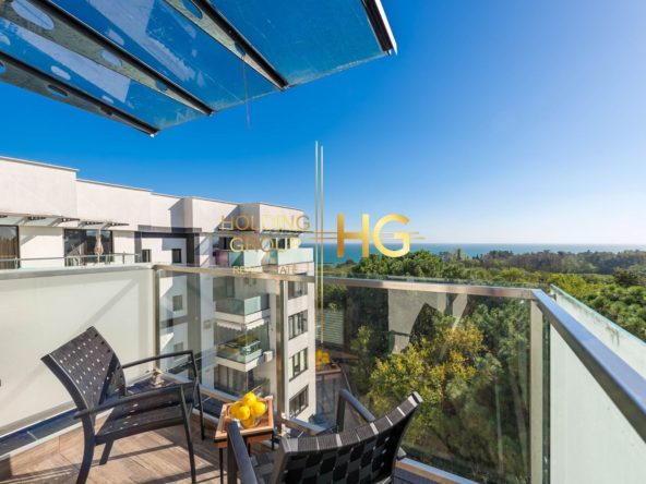 отлично обзаведен тристаен апартамент в к.к. Св.Св. Константин и Елена! - 0