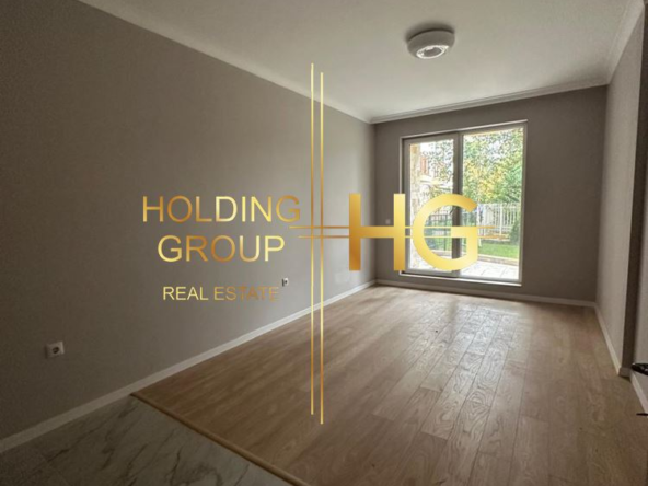 Двустаен апартамент със собствен двор в Св.Св. Константин и Елена! - 0