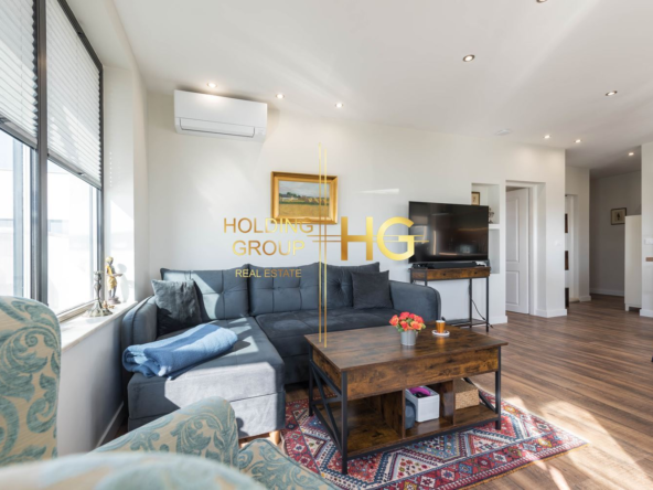 отлично обзаведен тристаен апартамент в к.к. Св.Св. Константин и Елена! - 0