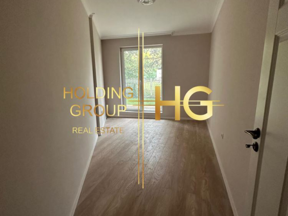 Двустаен апартамент със собствен двор в Св.Св. Константин и Елена! - 0