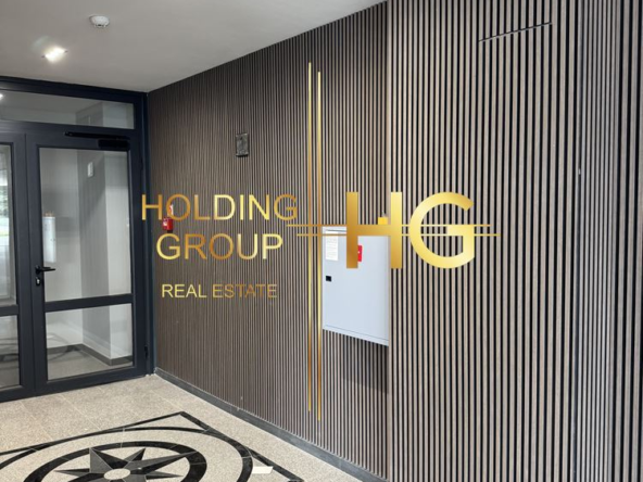 Тристаен апартамент с невероятна и нескриваема морска панорама в кв. Бриз - 0