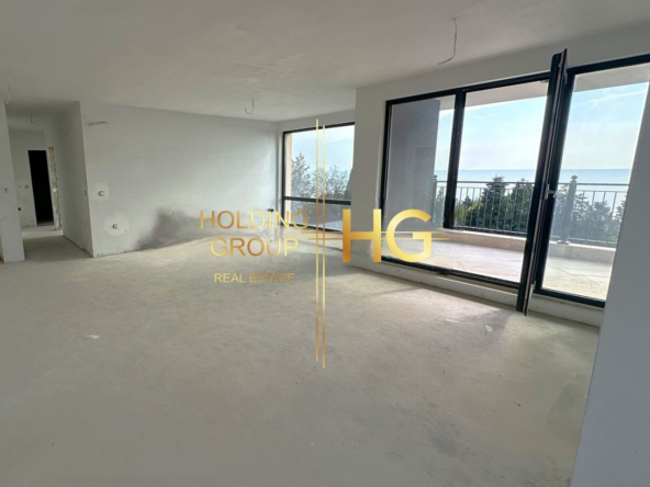 Тристаен апартамент в кв. Галата - 0