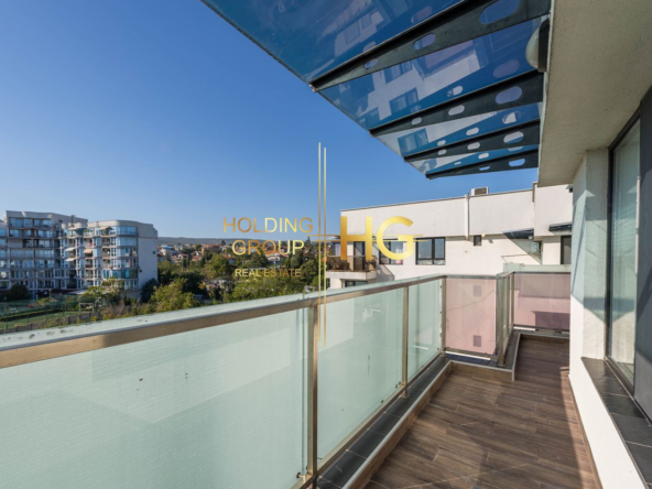 отлично обзаведен тристаен апартамент в к.к. Св.Св. Константин и Елена! - 0