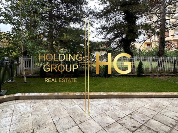 Двустаен апартамент със собствен двор в Св.Св. Константин и Елена! - 0