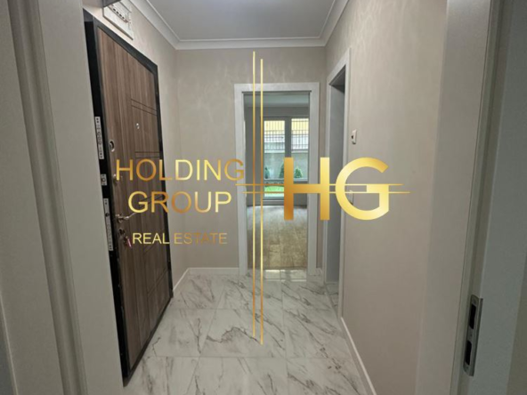 Двустаен апартамент със собствен двор в Св.Св. Константин и Елена! - 0