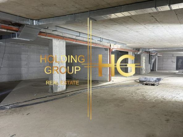 Тристаен апартамент в затворен газифициран комплекс до Св. Св. Константин и Елена! - 0