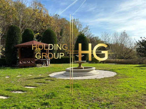 Просторен апартамент в кв. Бриз - 0