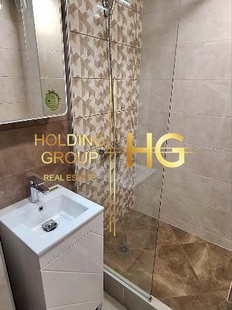 Тристаен апартамент в кв. Чайка - 0