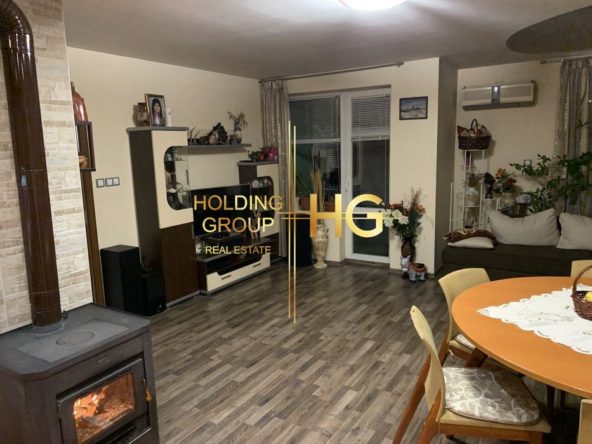 Етаж от къща в кв. Галата - 0