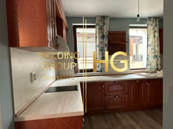 Просторен апартамент в кв. Бриз - 0