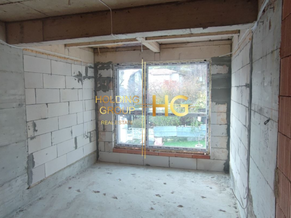 Тристаен апарамент - 0