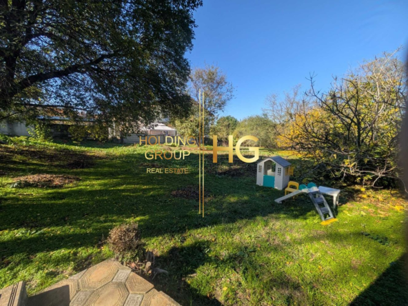 Къща в с. Звездица - 0