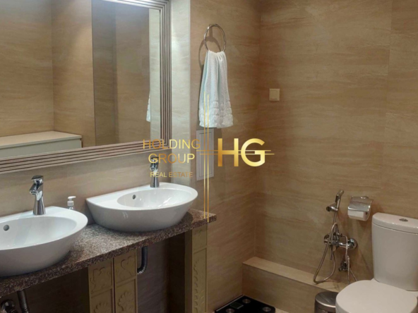 Просторен тристаен апартамент в к.к. Златни Пясъци - 0