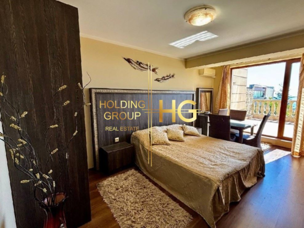 Тристаен панорамен апартамент в затворен комплекс в м-т Ален Мак - 0