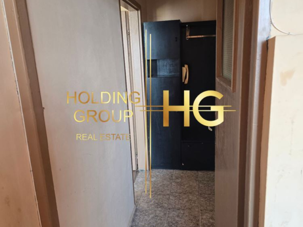 Тристаен апартамент в кв. Левски ул. " Евлоги Георгиев" - 0