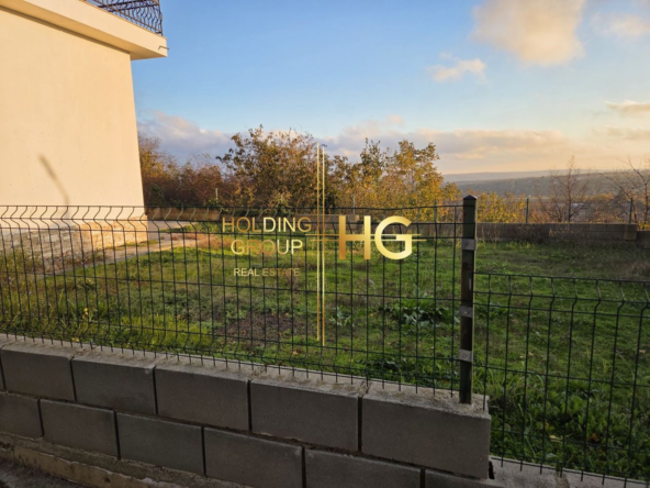 Къща в м-ст Боровец Юг - 0