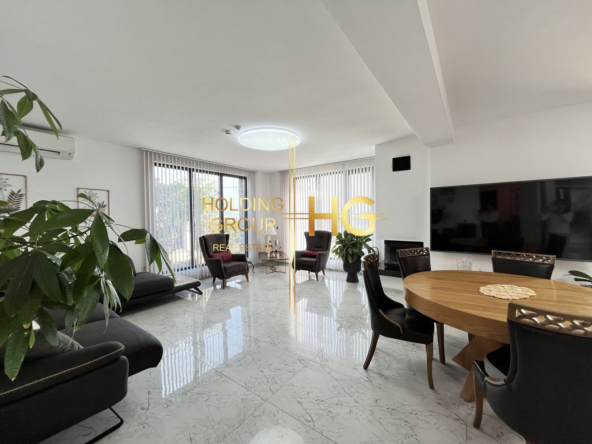 Триетажна къща в с. Близнаци - 0