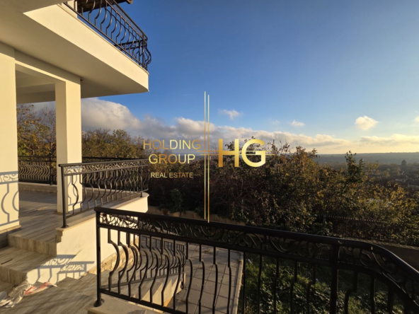 Къща в м-ст Боровец Юг - 0