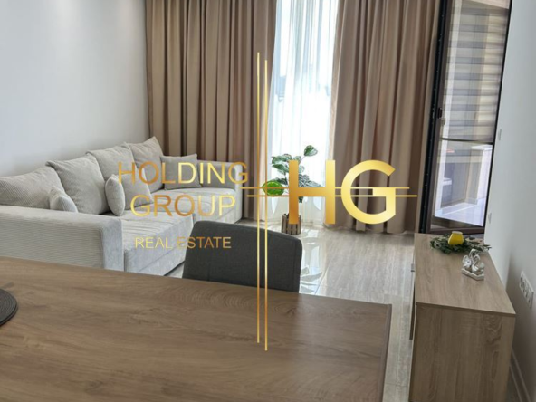 Двустаен апартамент в затворен комплекс в квартал Победа! - 0