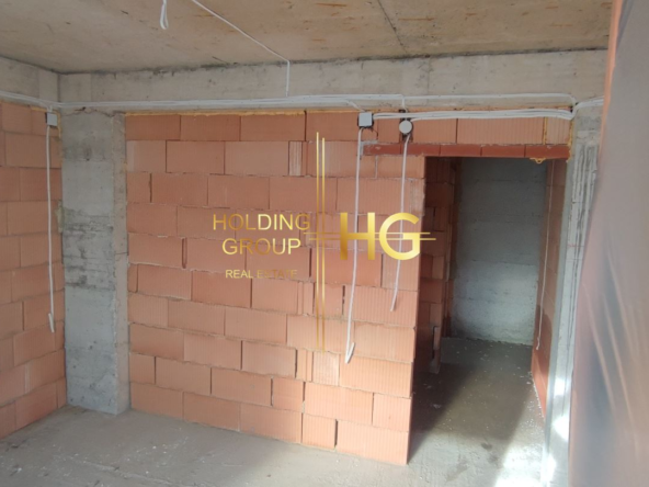 Тристаен апарамент - 0