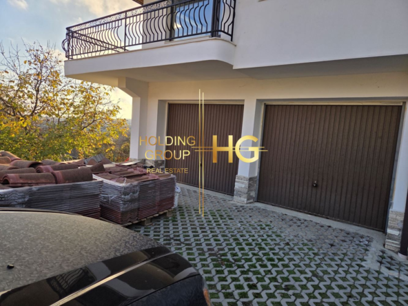 Къща в м-ст Боровец Юг - 0