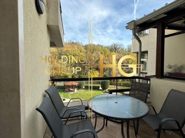 Просторен апартамент в кв. Бриз - 0