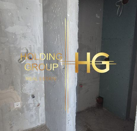 Слънчев и просторен тристаен апартамент с невероятна и нескриваема морска панорама в кв. Бриз - 0