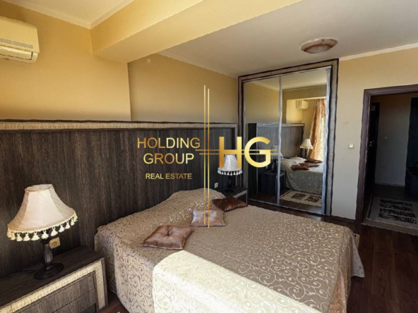 Тристаен панорамен апартамент в затворен комплекс в м-т Ален Мак - 0