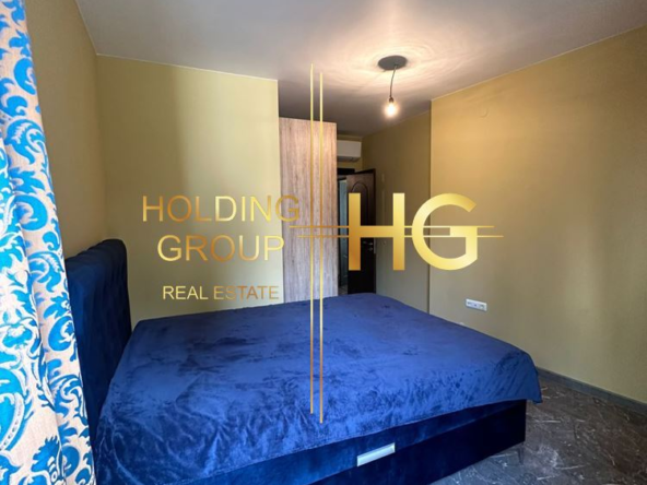 Просторен апартамент в кв. Бриз - 0